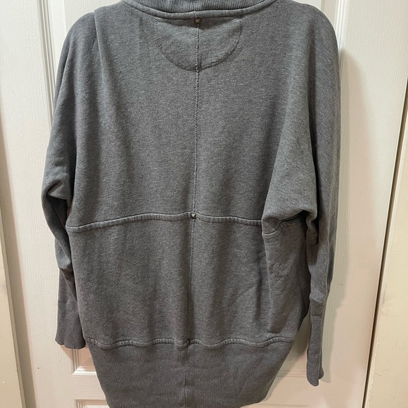 Aritzia cardigan - Picture 4 of 4